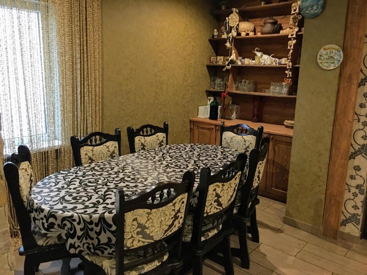 Затишний Міні-Готель "Rosky" Yasinya Extérieur photo