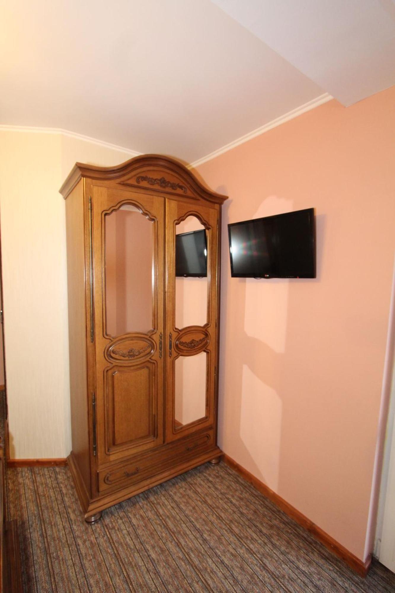 Затишний Міні-Готель "Rosky" Yasinya Chambre photo
